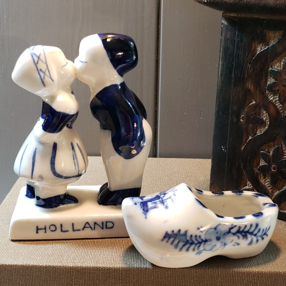 Delft blue Holland pair